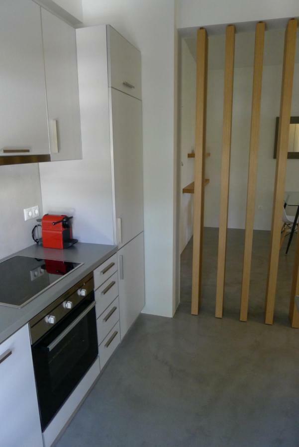 אתונה Deluxe Apartment In Vouliagmeni מראה חיצוני תמונה